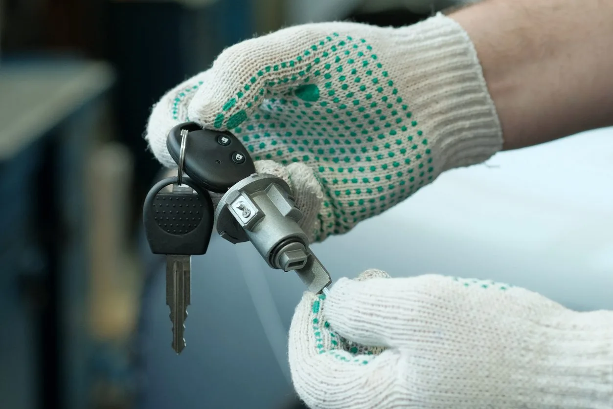 Autoklíče a vložka zámku zapalování